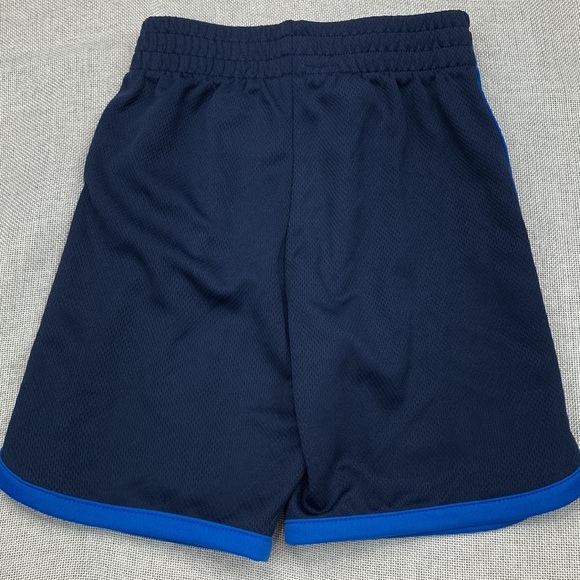 CHAMPION Little Boys Contrast Binding "C" Patch Shorts Size 4 - Picture 7 of 7